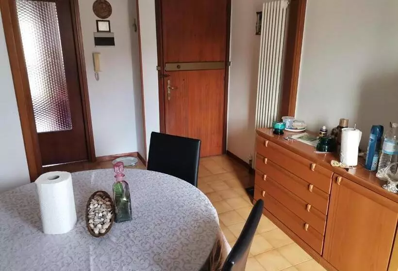 پانسیون Camera Matrimoniale Con Ampio Armadio