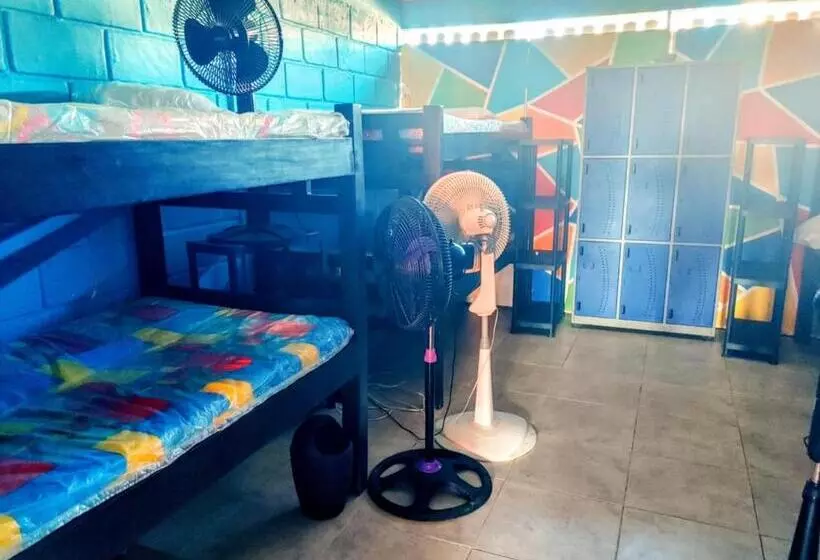 ペンション Casa Isayoba