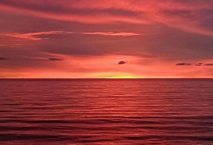 پانسیون Casa Isayoba