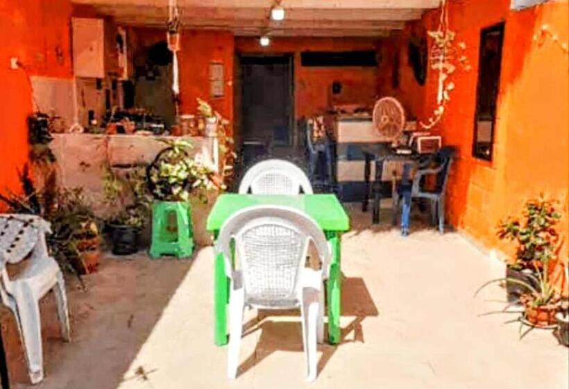 پانسیون Casa Isayoba