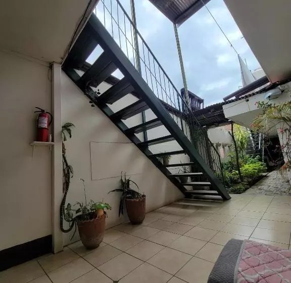 پانسیون Hostal Familiar Ulua