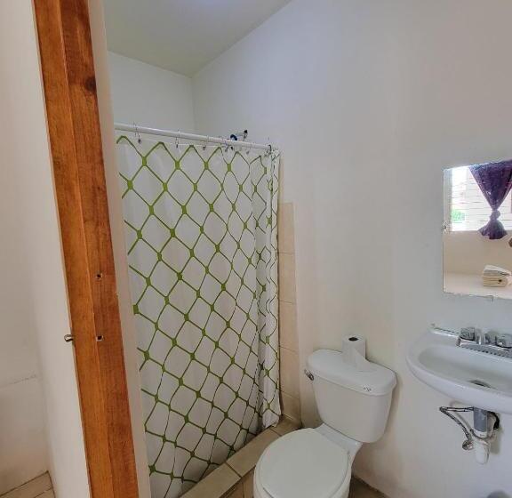 پانسیون Hostal Familiar Ulua