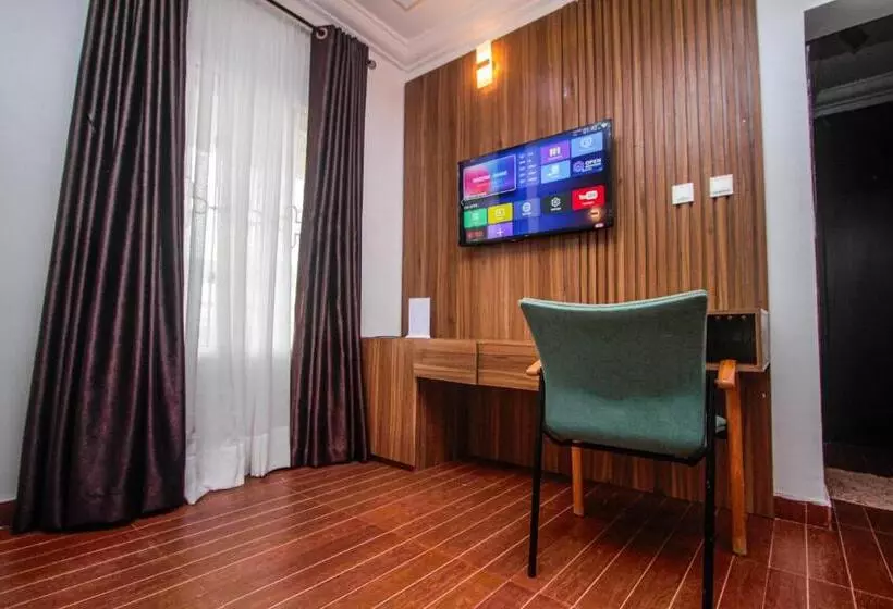 پانسیون Lvingspace Apartments