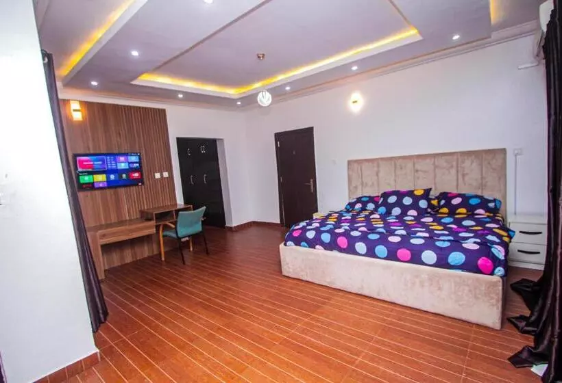 پانسیون Lvingspace Apartments