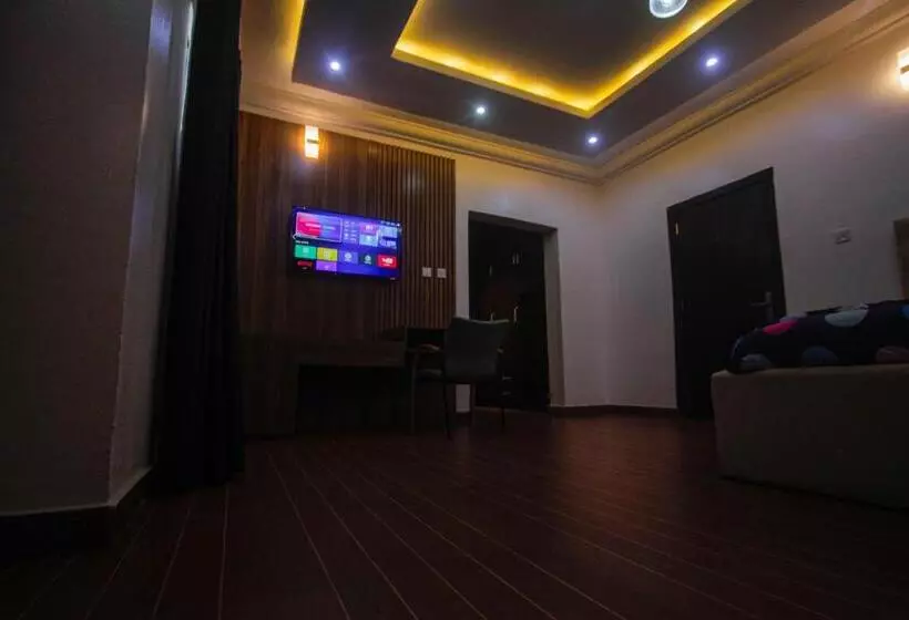 پانسیون Lvingspace Apartments