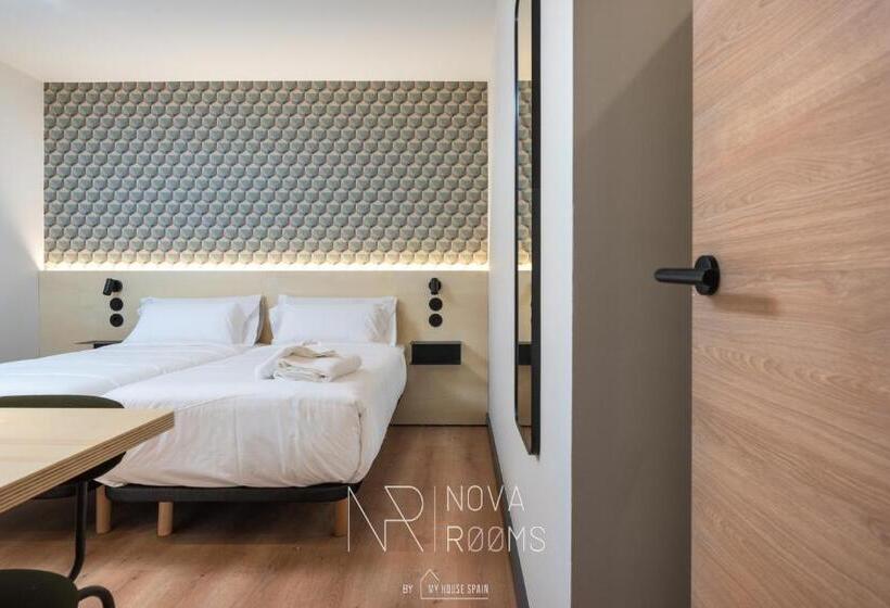 پانسیون Hostal Nova Rooms By Myhousespain