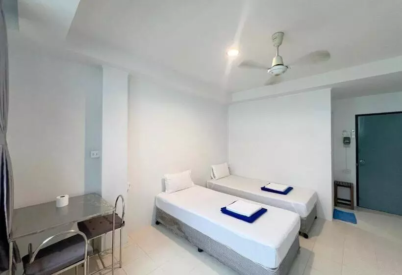 پانسیون V Reserve At Merry V