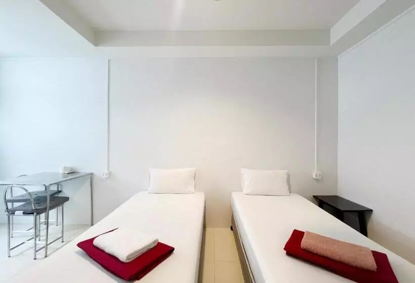 پانسیون V Reserve At Merry V