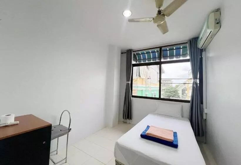 پانسیون V Reserve At Merry V