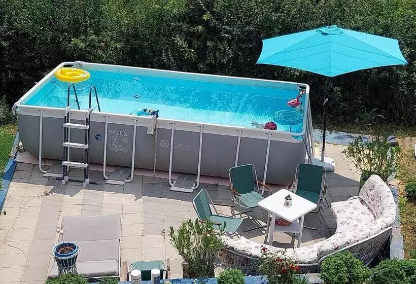پانسیون Vikend Kuća Nikolić