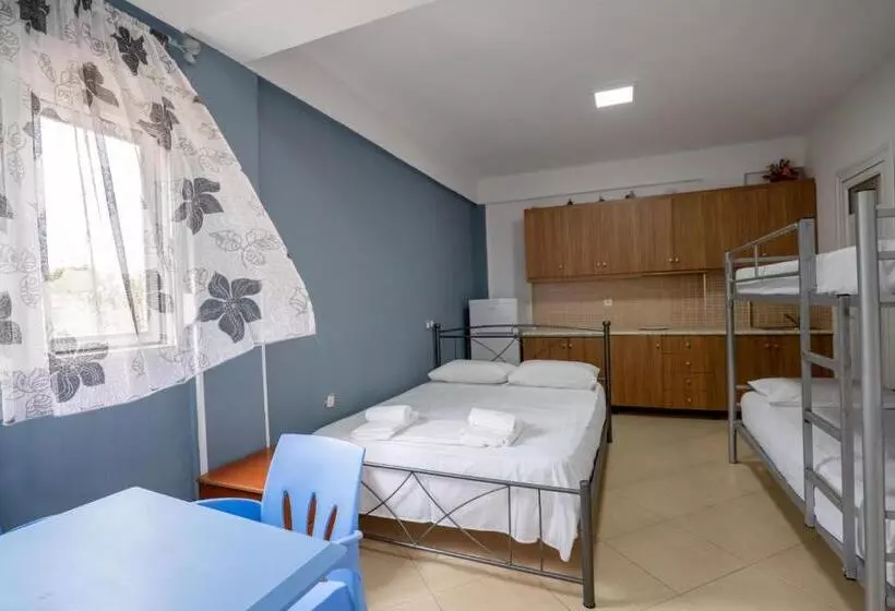 ペンション Zana Guesthouse
