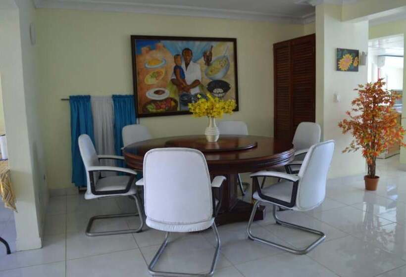 هاستل Rio Dulce