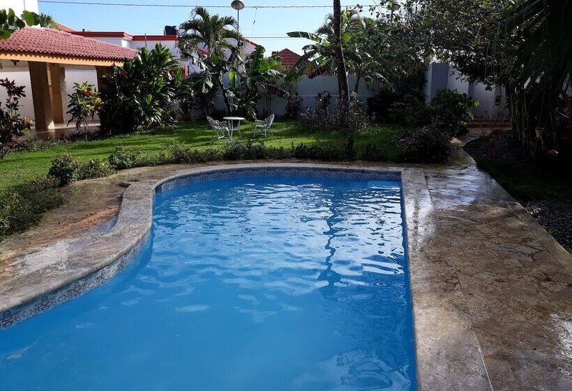 هاستل Rio Dulce