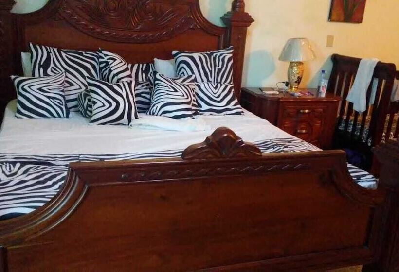 هاستل Rio Dulce