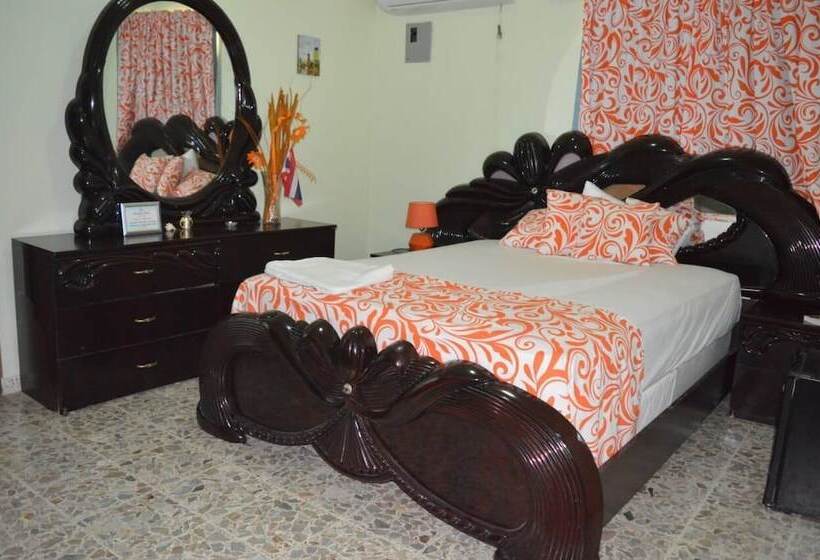 هاستل Rio Dulce