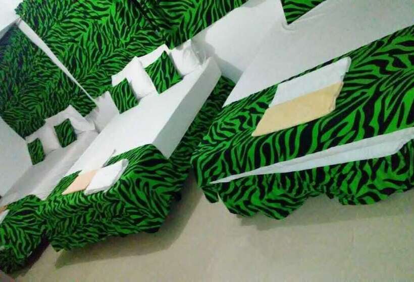 هاستل Rio Dulce