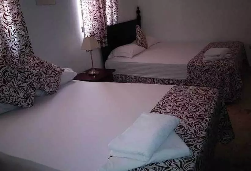 هاستل Rio Dulce