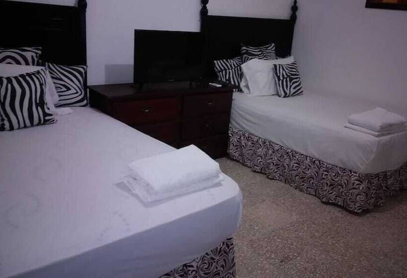 هاستل Rio Dulce