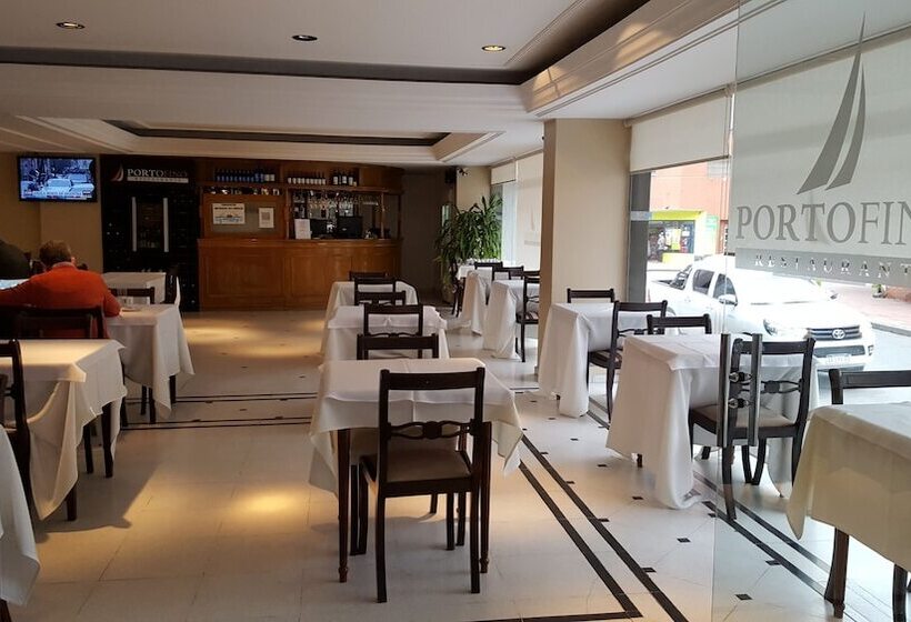 Отель Embajador