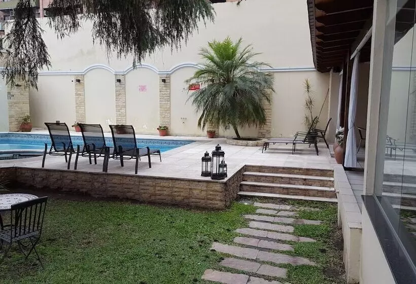 هتل Embajador