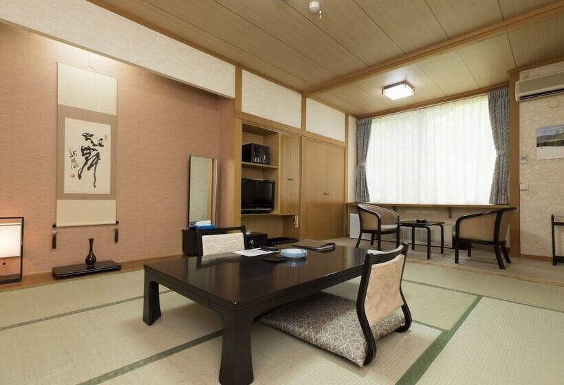 료칸 Shiobetsu Tsurutsuru Onsen