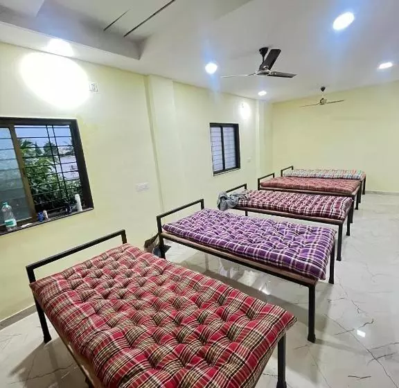 Retkeilymaja Shree Swami Samarth Pg Rooms For Boys
