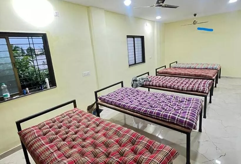 Retkeilymaja Shree Swami Samarth Pg Rooms For Boys