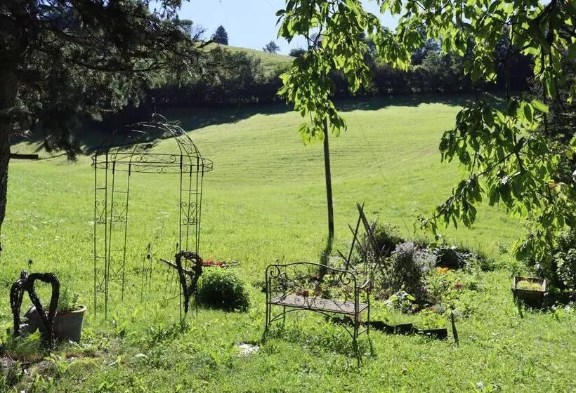 Aamiaismajoitus (B&B) La Reine Des Prés