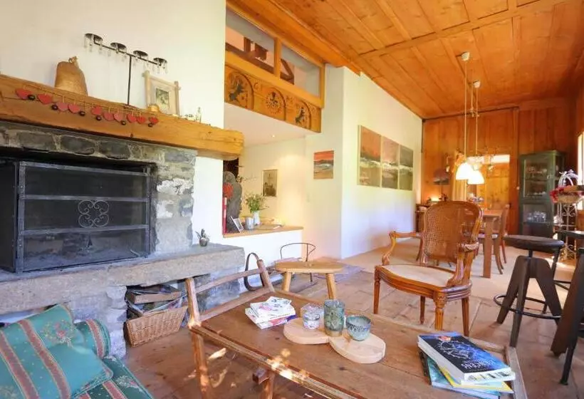 Aamiaismajoitus (B&B) La Reine Des Prés