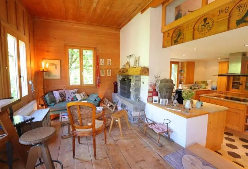 Aamiaismajoitus (B&B) La Reine Des Prés