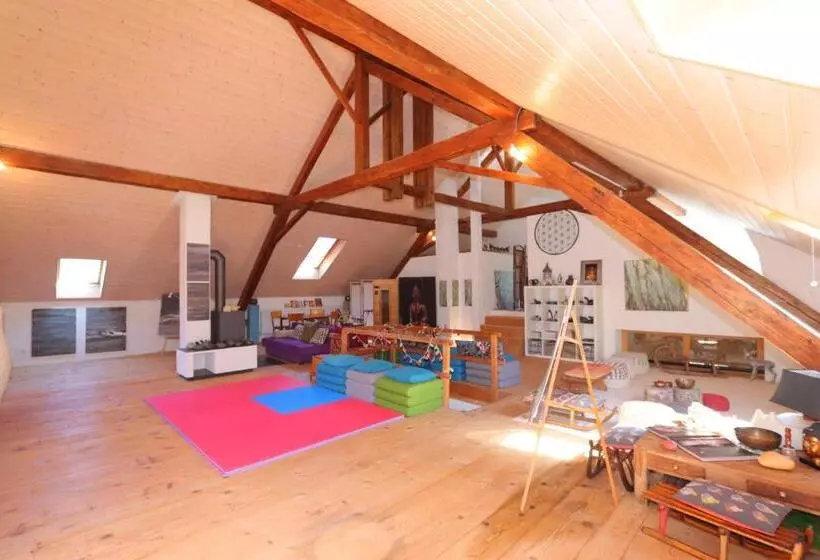 Aamiaismajoitus (B&B) La Reine Des Prés