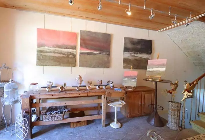 Aamiaismajoitus (B&B) La Reine Des Prés