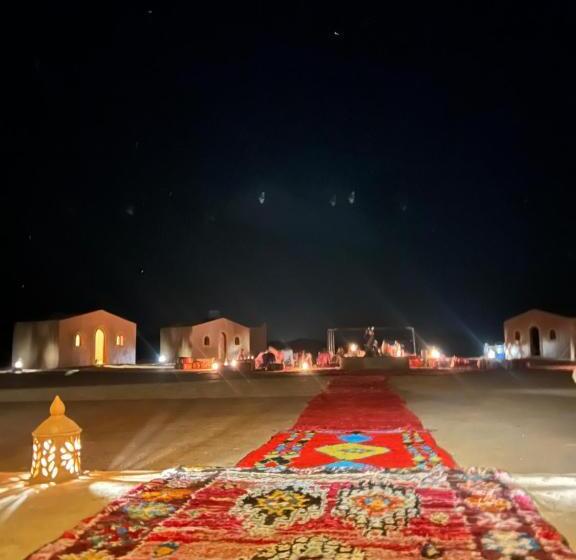 تختخواب و صبحانه Mhamid El Ghizlane Essence