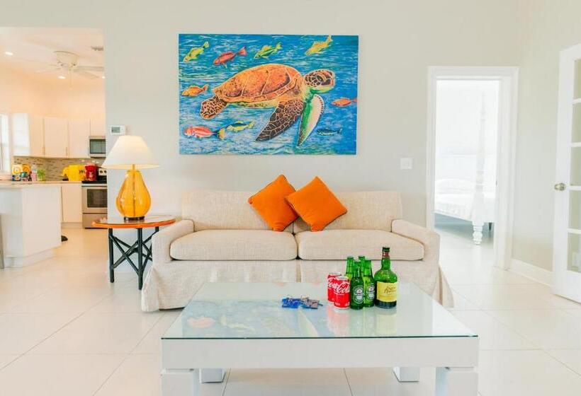 Colibri Court Antigua