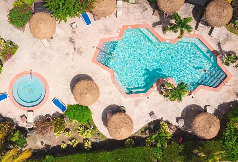 Colibri Court Antigua