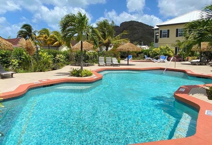 Colibri Court Antigua