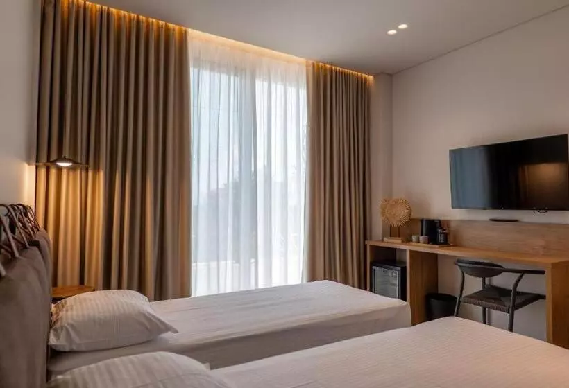 هتل Kamara Rooms