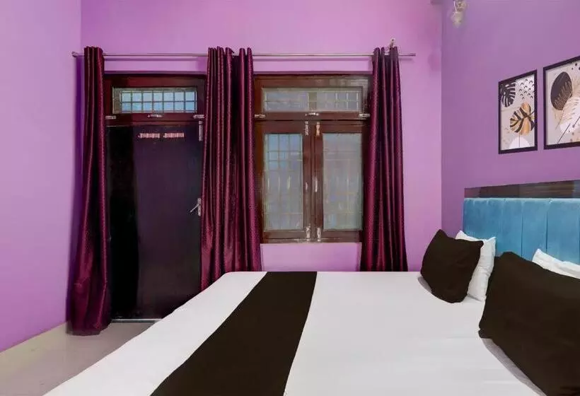 Hotelli Oyo Arya Paradise