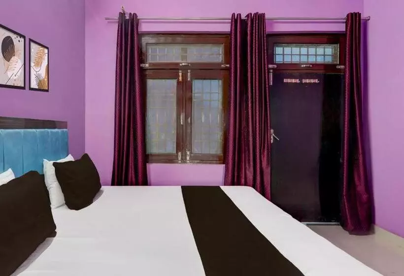 Hotelli Oyo Arya Paradise