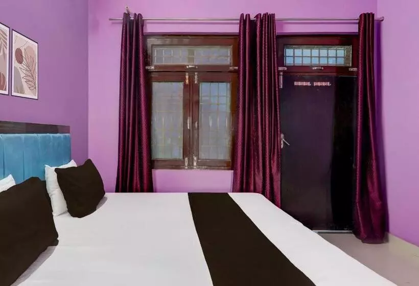 Hotelli Oyo Arya Paradise