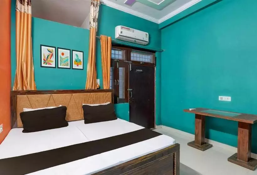 Hotelli Oyo Arya Paradise