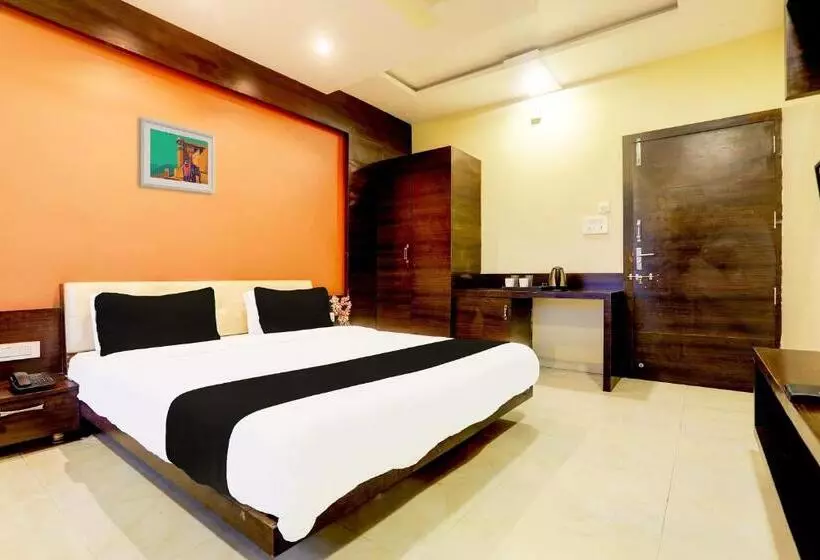 ホテル O Badridham Nagar Ab Road