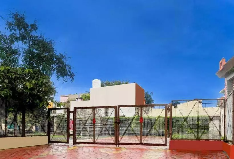 ホテル O Badridham Nagar Ab Road