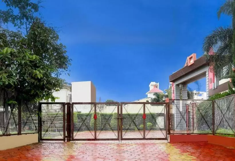 ホテル O Badridham Nagar Ab Road