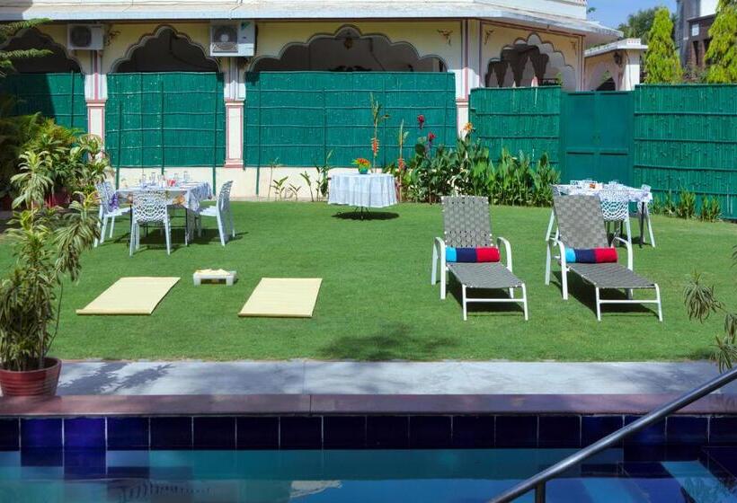 Hotel Play Ikshana Palette