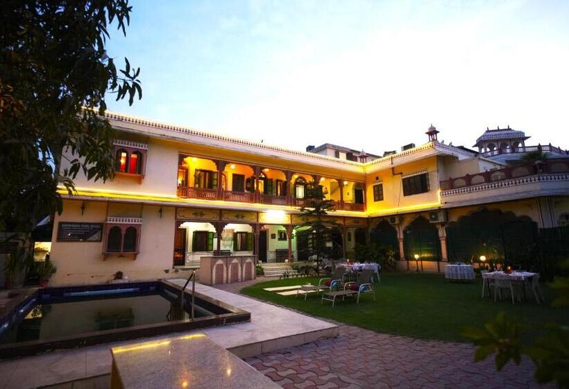 Hotel Play Ikshana Palette