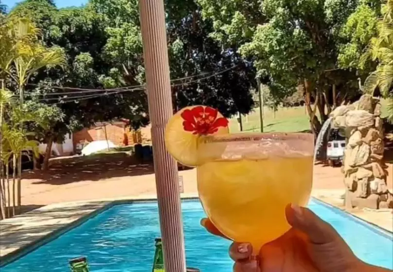 Hotelli Pousada Terra Do Sossego Com Passeio Grátis  Aluga Suítes E Ganha Passeio