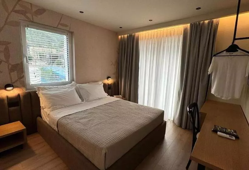 ホテル Serenity Rooms