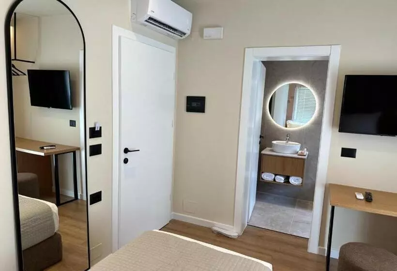 ホテル Serenity Rooms