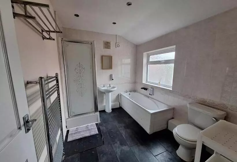 ペンション Cinematic Journeys